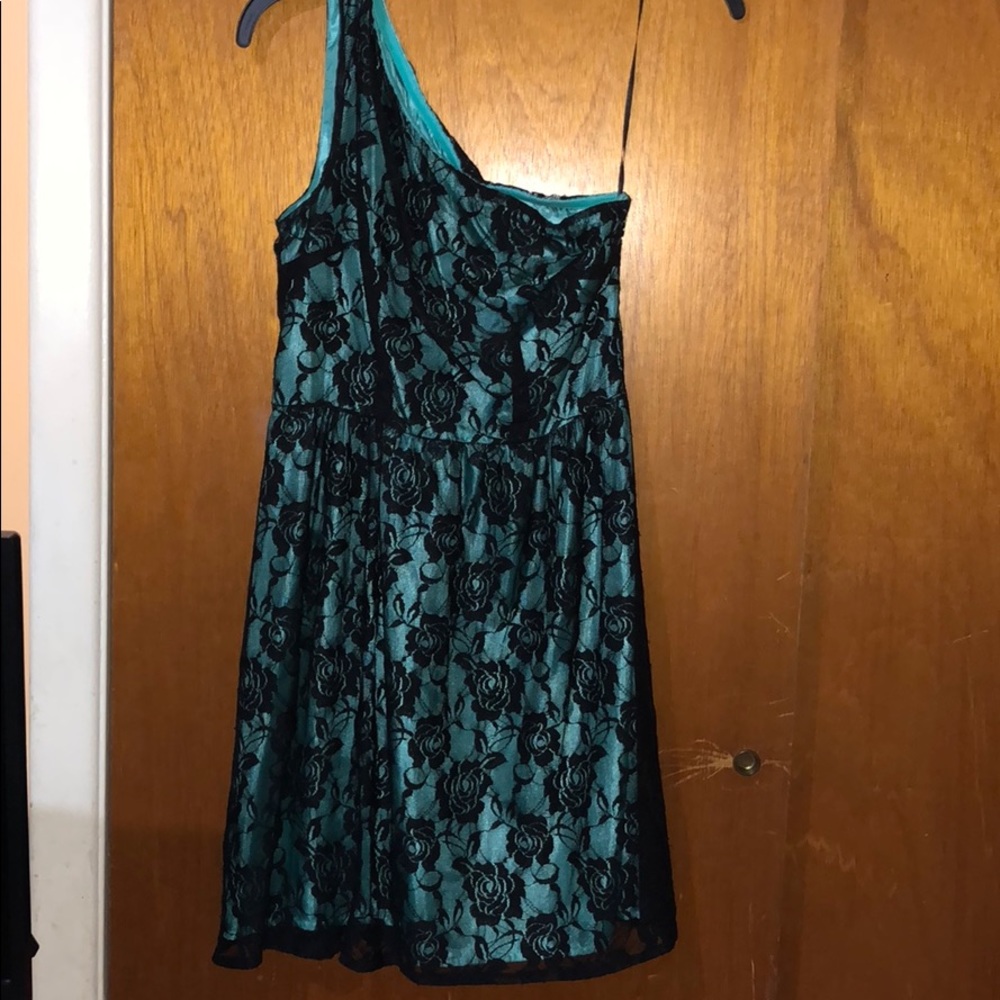 One shoulder Black lace dress